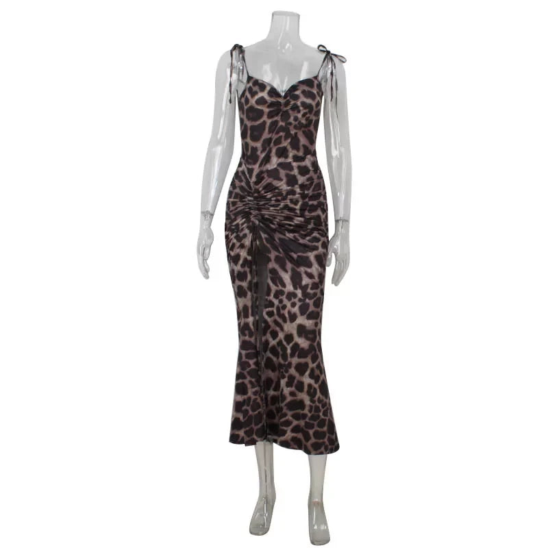 Kaerwx | Low-Cut Leopard Print Pleated Slit Long Dress