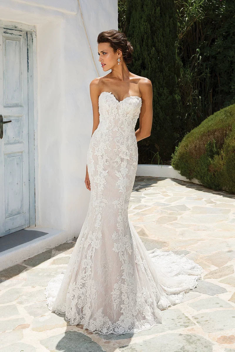 Kaerwx | Women’s Strapless Mermaid Wedding Dress Slim Fit Lace Bridal Gown